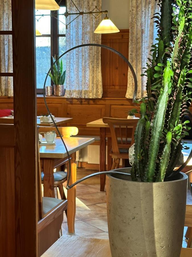 Weingut Gaestehaus Weigand Iphofen Esterno foto