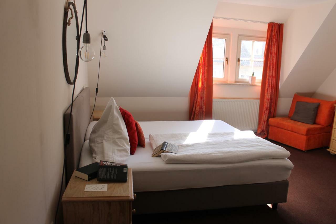 Weingut Gaestehaus Weigand Iphofen Esterno foto